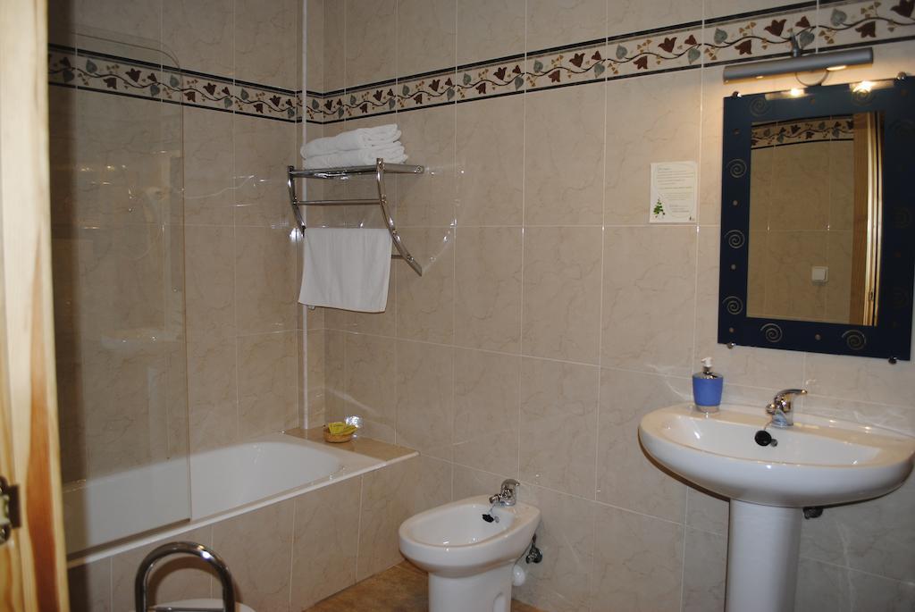 Hotel Rural La Corte De Los Pinares Vinuesa Room photo